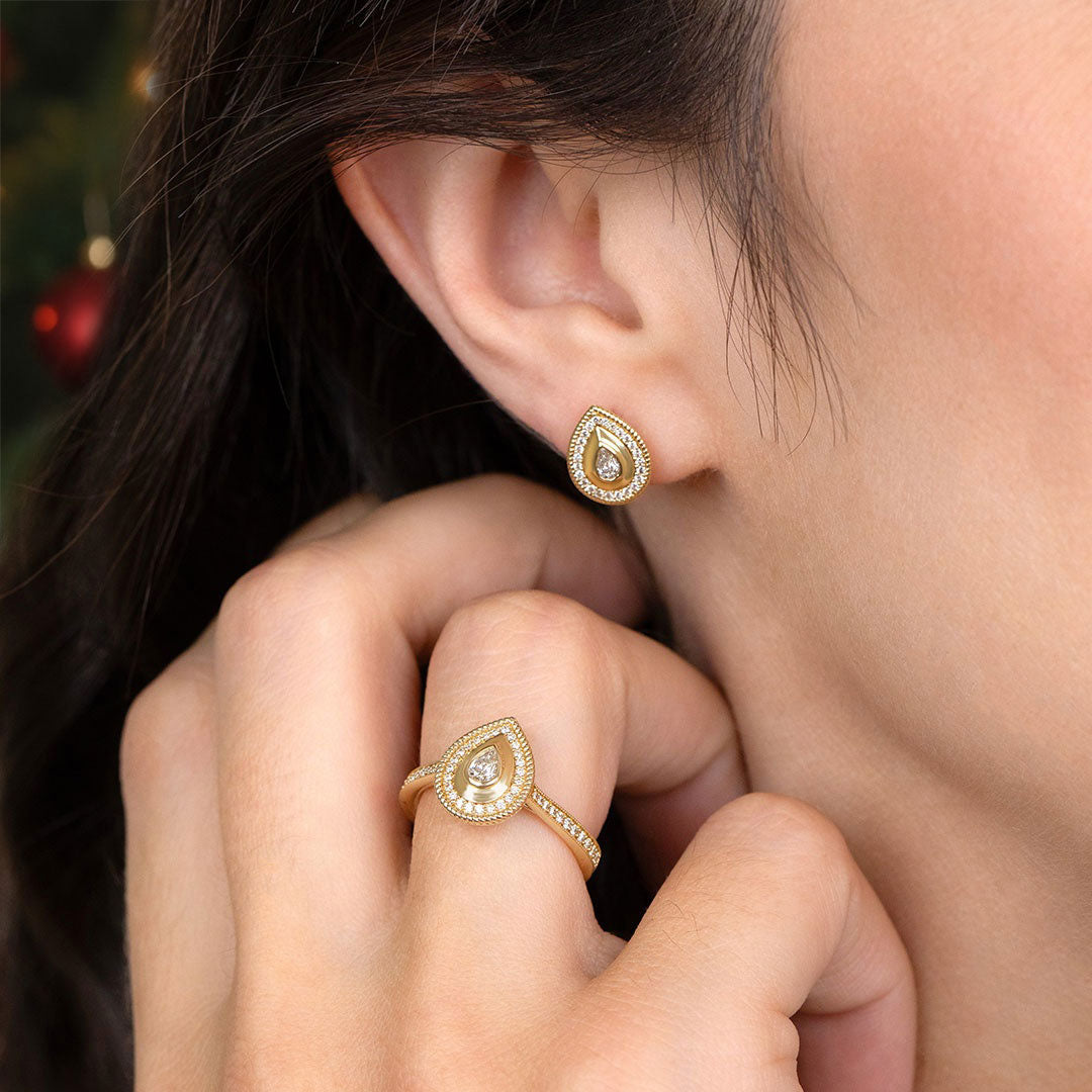 Pear shaped Art Deco Diamond Earrings