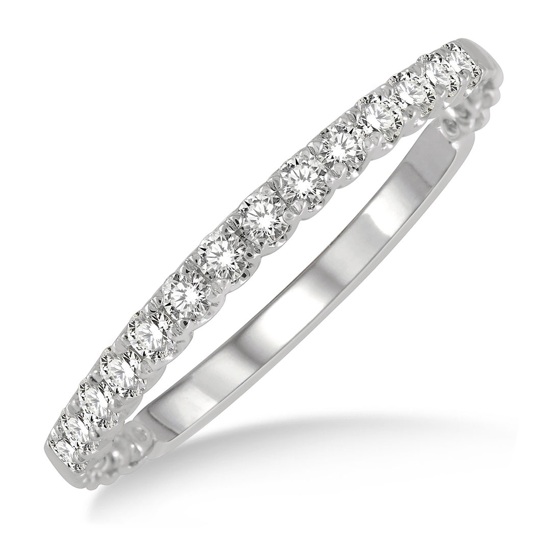 Brilliant-Cut Diamond Band