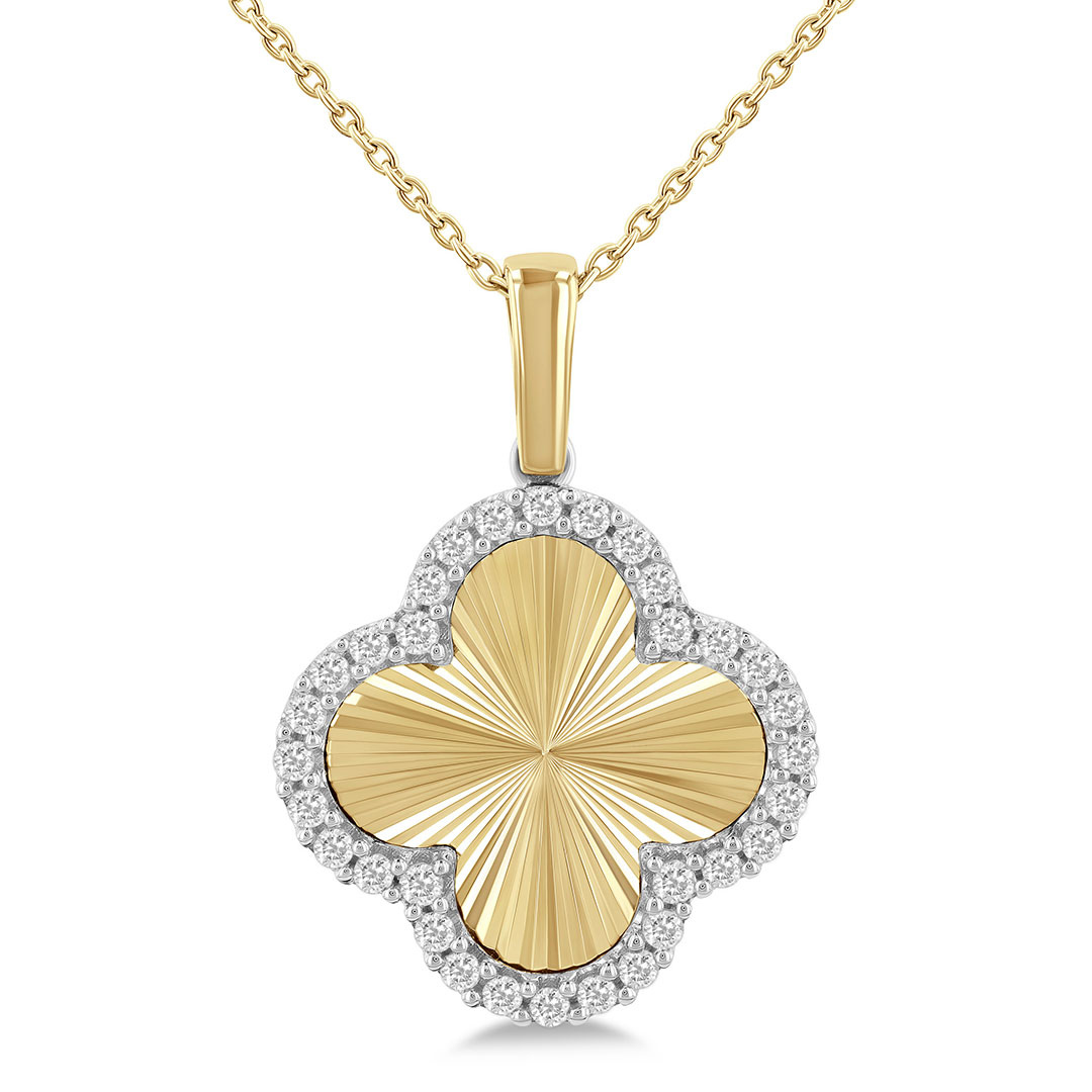 Fluted Texture Clover Pendant