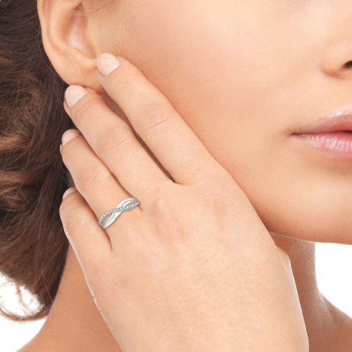 Split Criss-Cross Diamond Ring