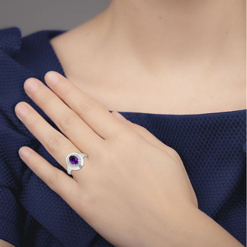 Oval Shape Amethyst and Diamond Ring